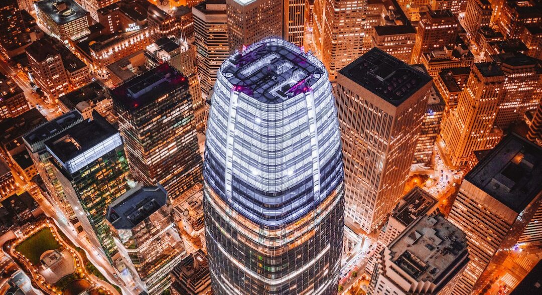 Nighttime view of Salesforce Tower in San Francisco