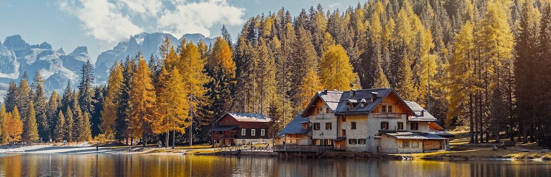 Data lake versus data warehouse: Beyond the hype